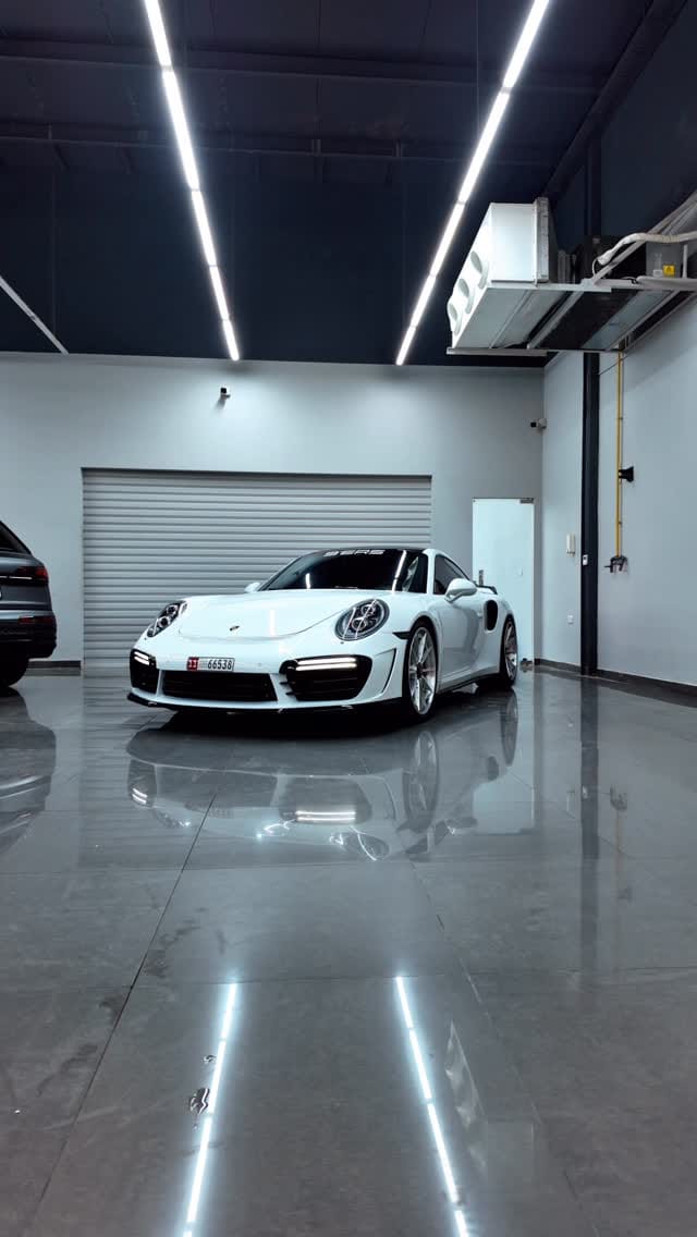 Post 3 by Naser Al Nuaimi on Instagram (video)