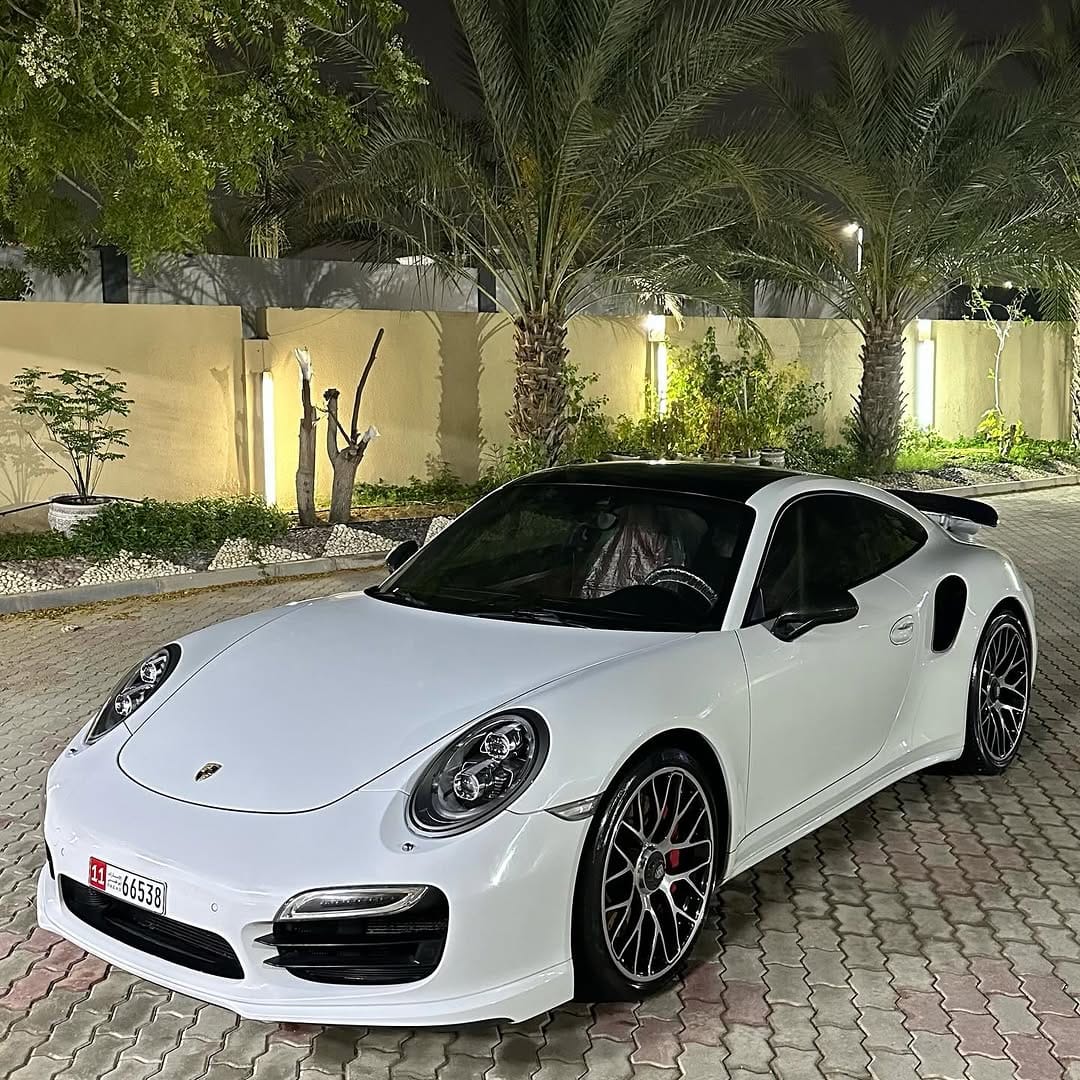 Post 10 by Naser Al Nuaimi on Instagram (image)