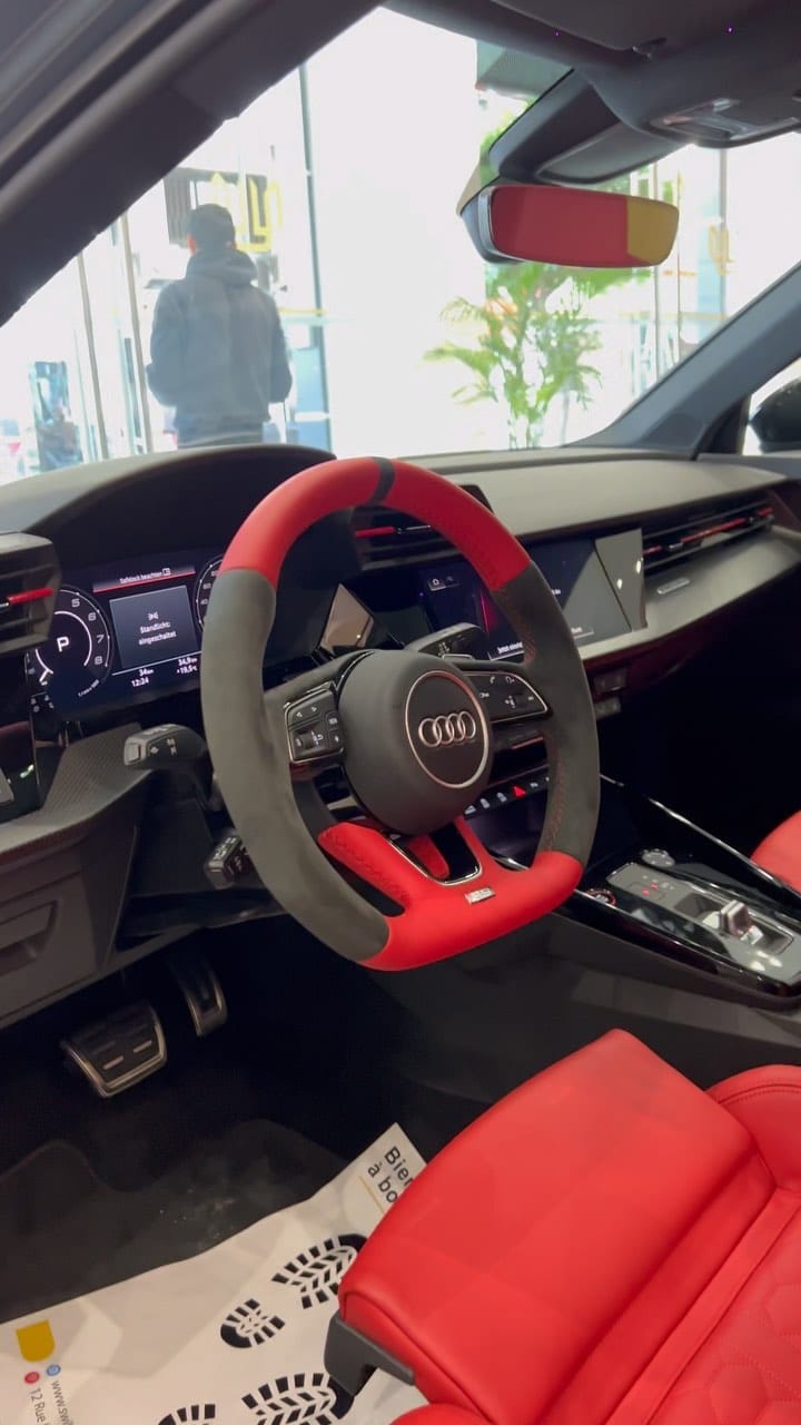 Post 10 by MB DRIVER on Instagram (video)