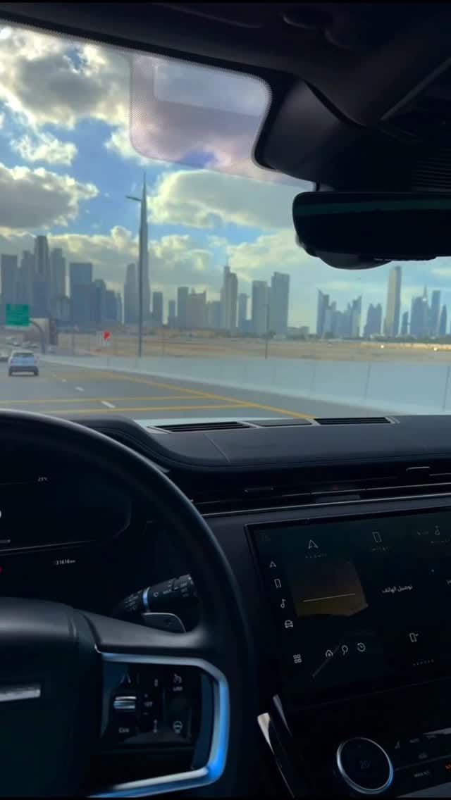 Post 1 by مكتب تاجير سيارات في دبي Car rental in Dubai🇦🇪 on Instagram (video)