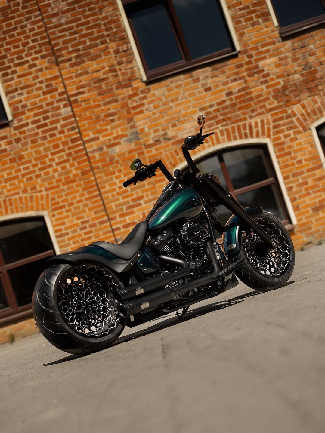 Post 4 by BOX39 | Bespoke Custom Motorcycles on Instagram (carousel)