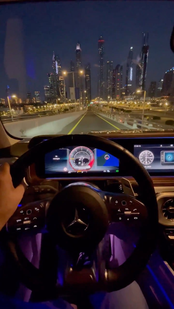 Post 10 by Lasluxurycar on Instagram (video)