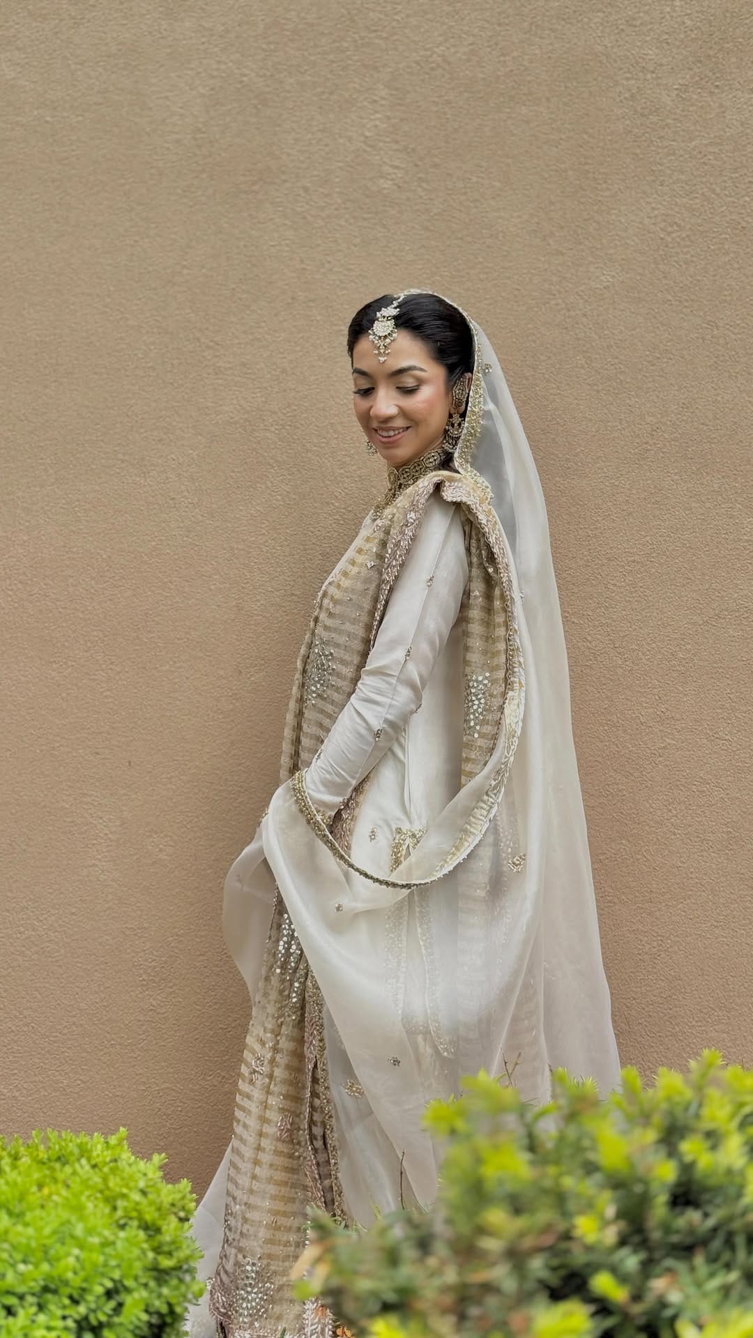 Post 7 by BENAZIR THEBO | CELEBRITY & BRIDAL MUA on Instagram (video)