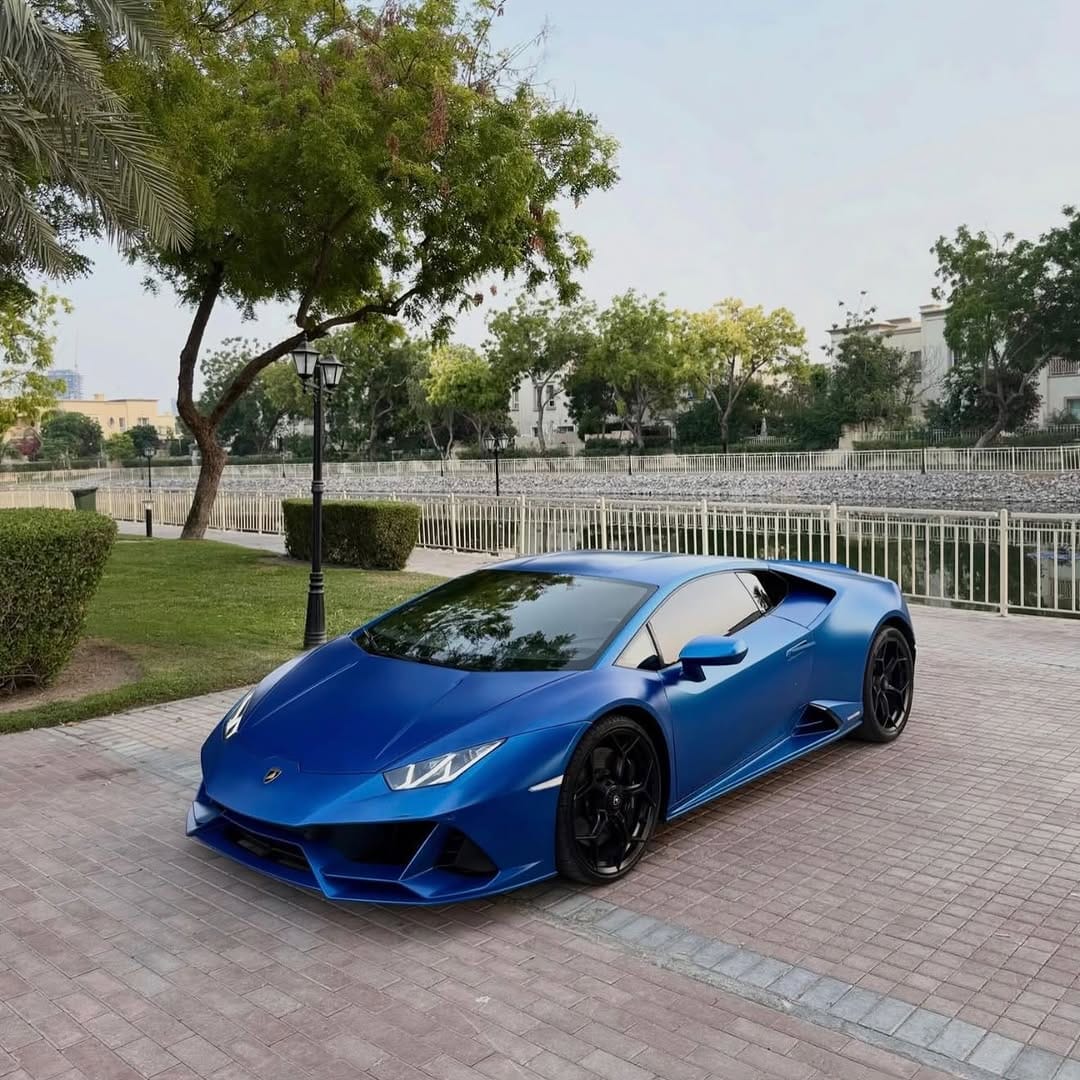 Post 3 by VETURA NGA DUBAI 🇦🇪 on Instagram (carousel)