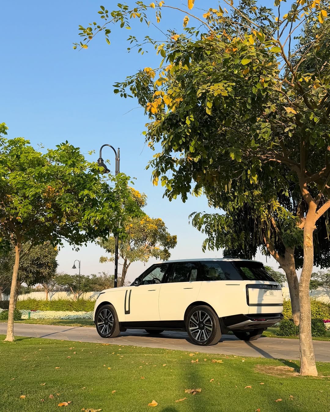 Post 6 by DUBAI CARS RENTAL🇦🇪 تأجير السيارات في دبي on Instagram (carousel)