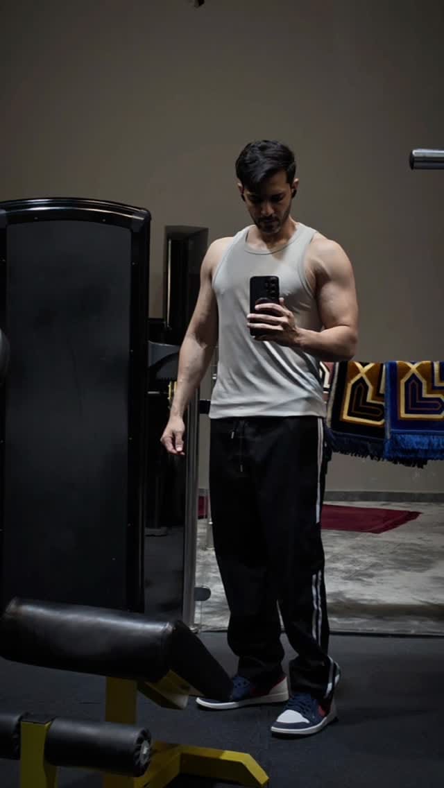 Post 3 by Pilot Faris on Instagram (video)