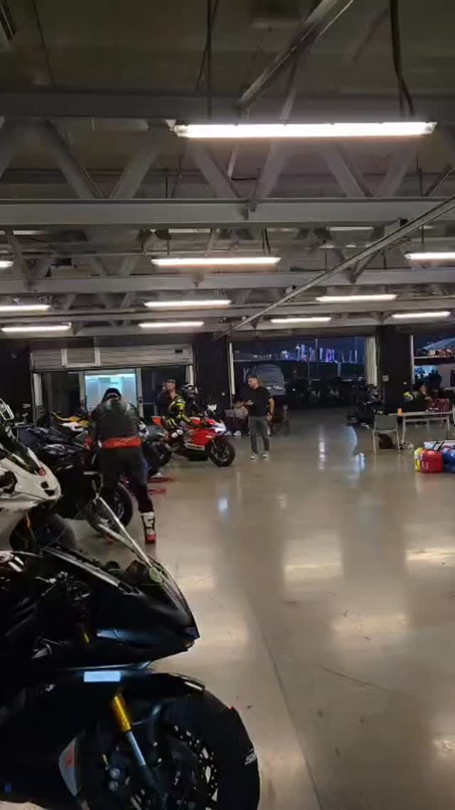 Post 5 by Karimmoto on Instagram (video)