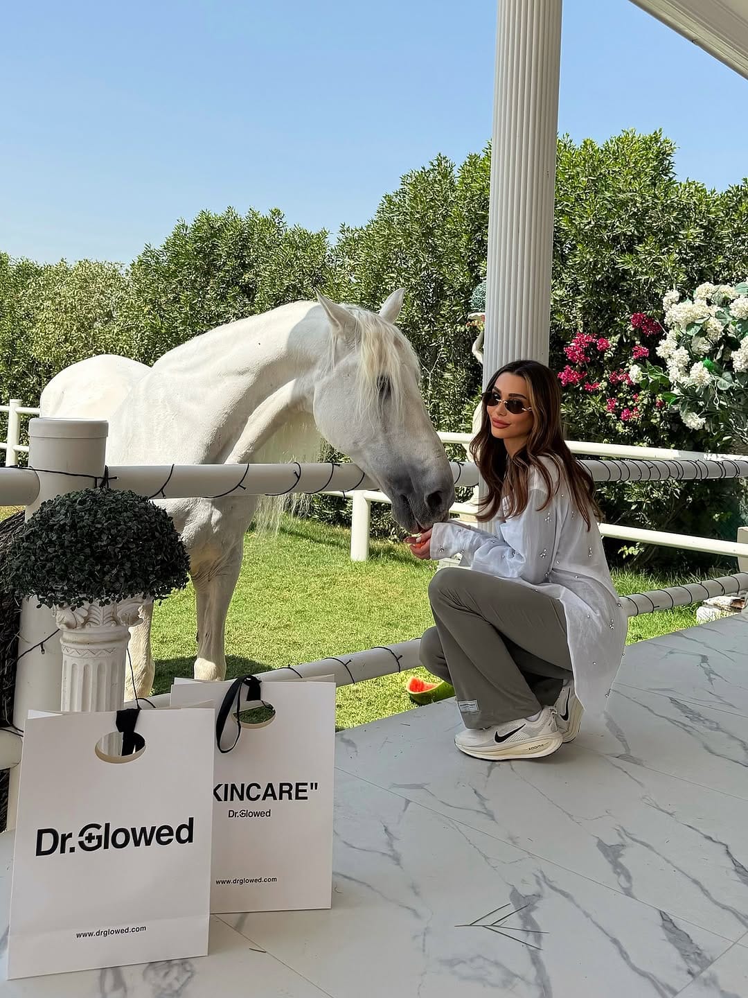 Post 6 by VERONICA on Instagram (carousel)