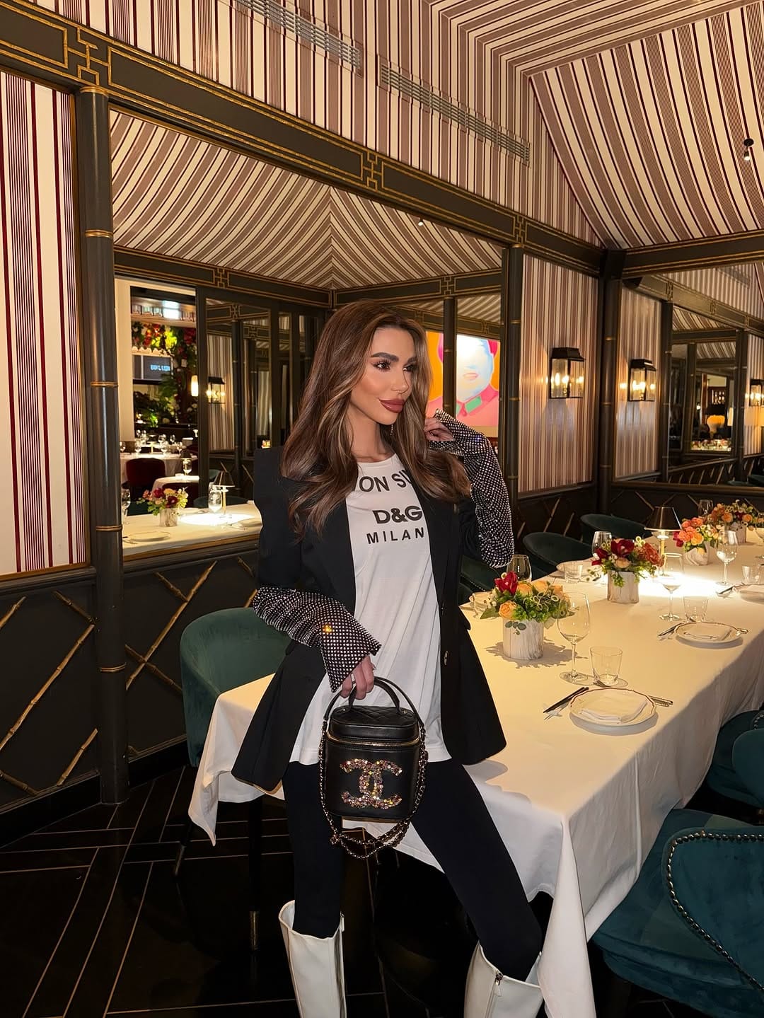 Post 9 by VERONICA on Instagram (carousel)