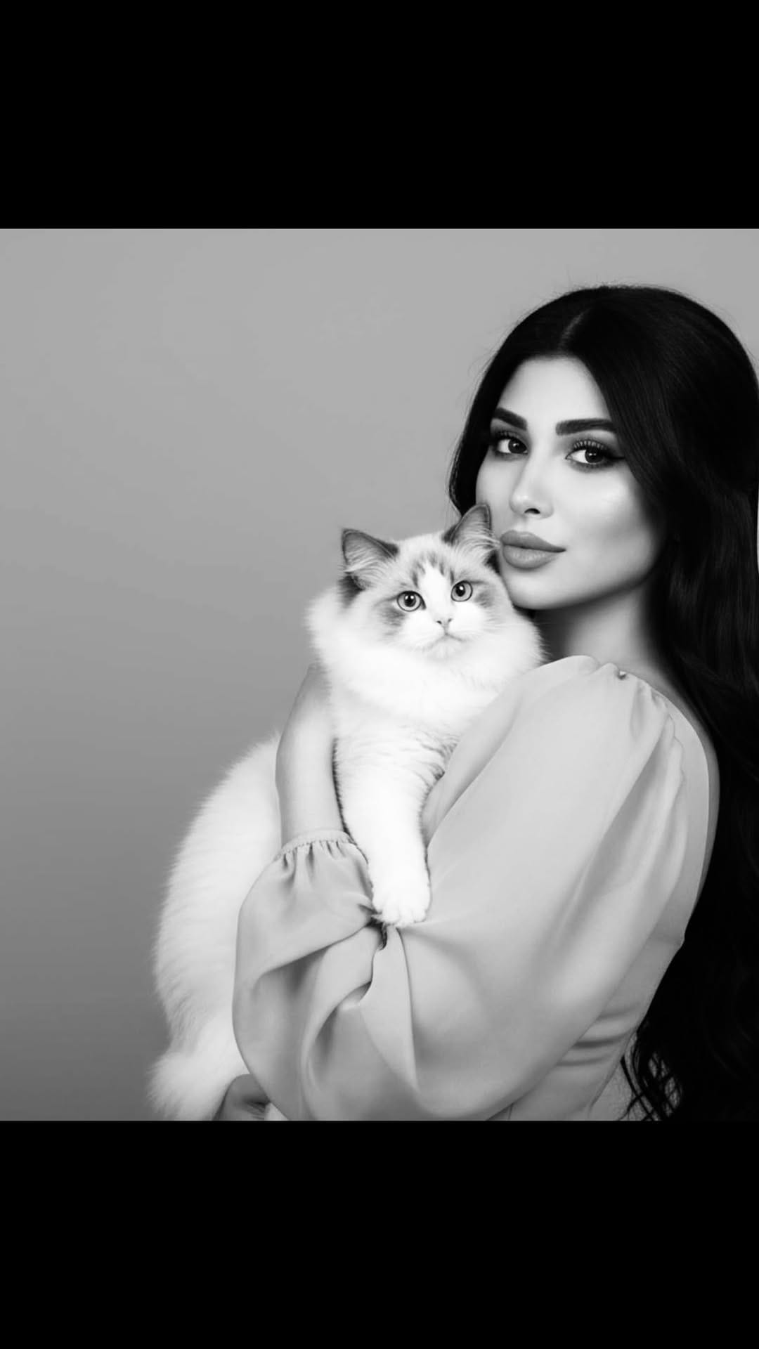 Post 9 by 𝓓𝓻.𝓗𝓲𝓿𝓲 𝓗𝓪𝓶𝓮𝓮𝓭 on Instagram (video)