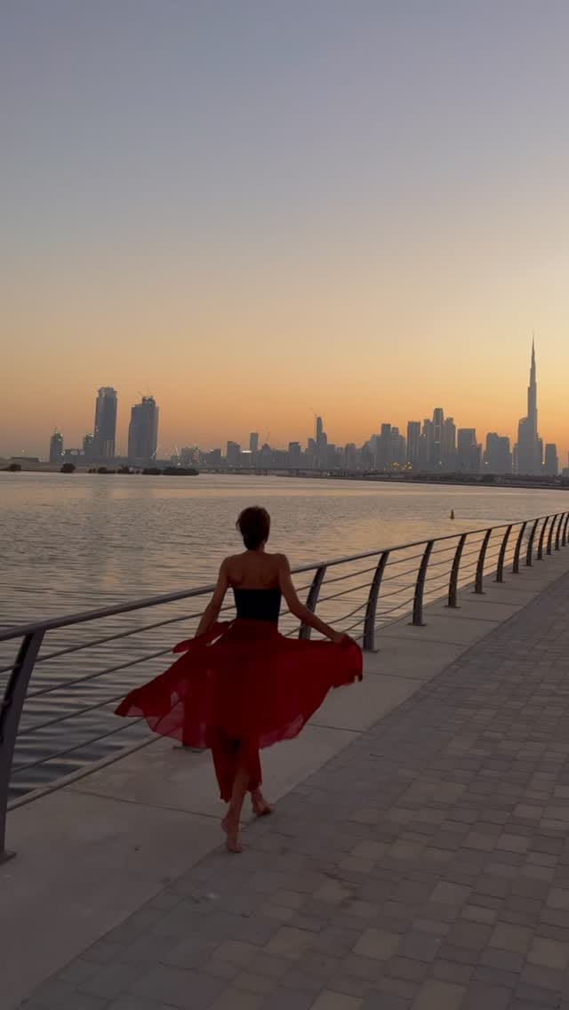 Post 2 by Photographer Dubai | Julia Savchenko on Instagram (video)