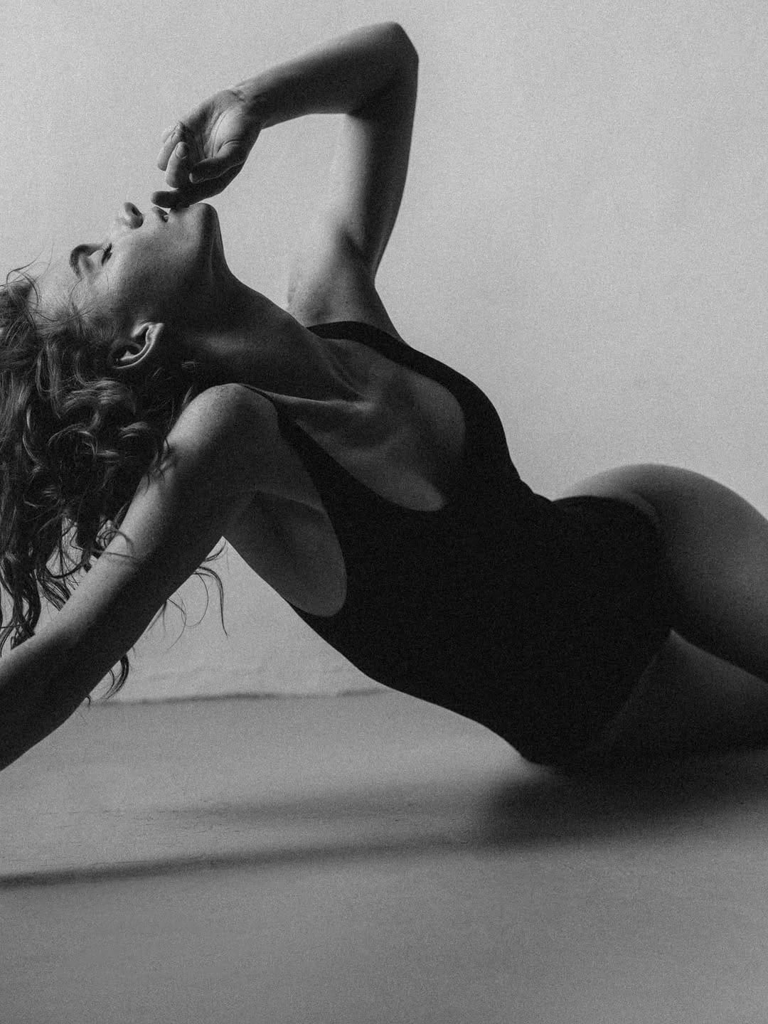 Post 3 by Photographer Dubai | Julia Savchenko on Instagram (image)