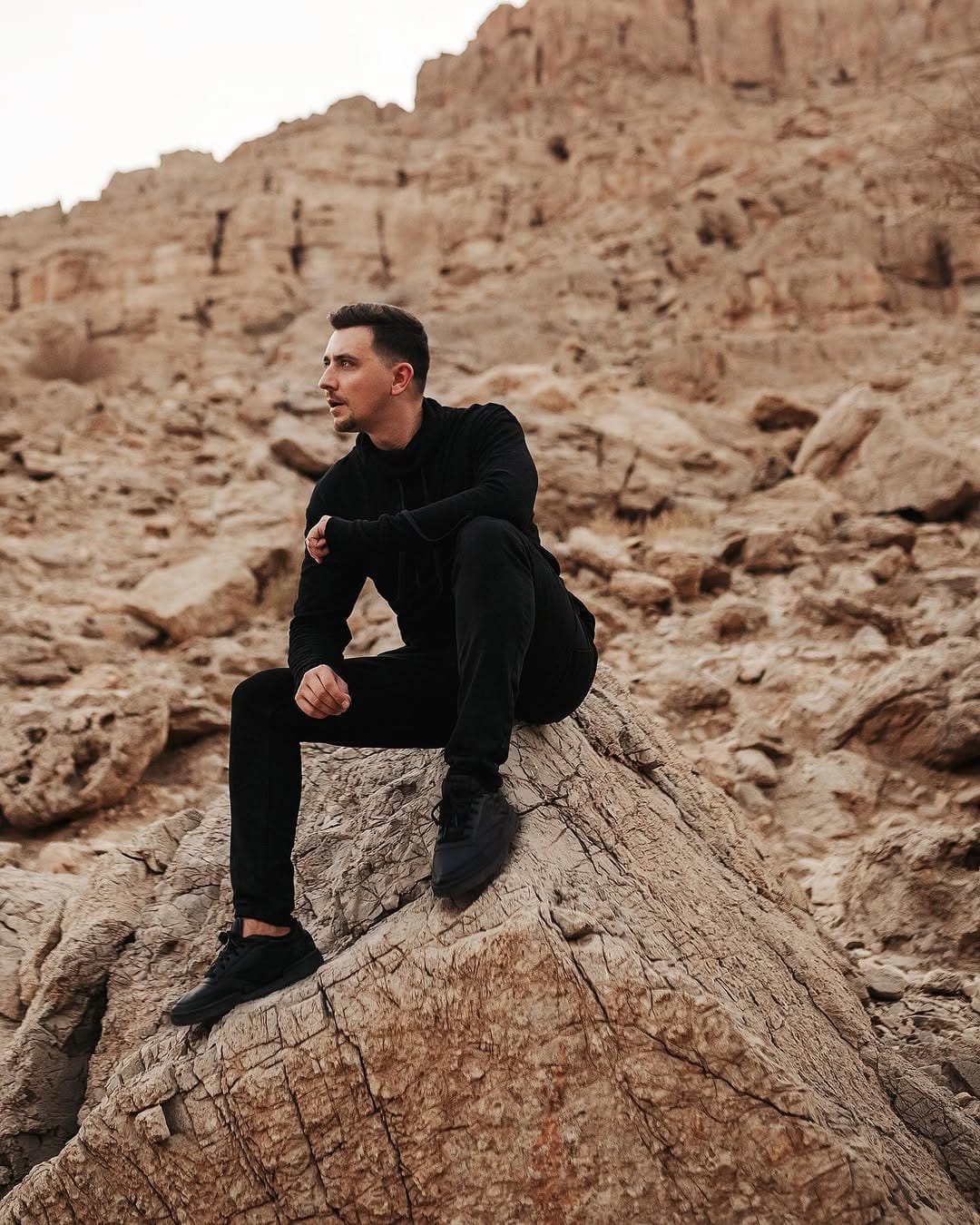 Post 8 by Maksim Denisenko Dubai photographer on Instagram (image)