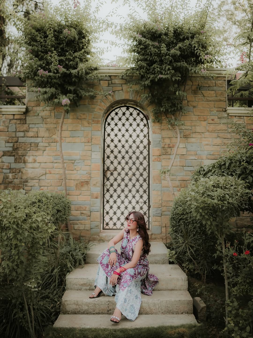 Post 2 by Usman’s Portfolio / Wedding Photographer on Instagram (carousel)