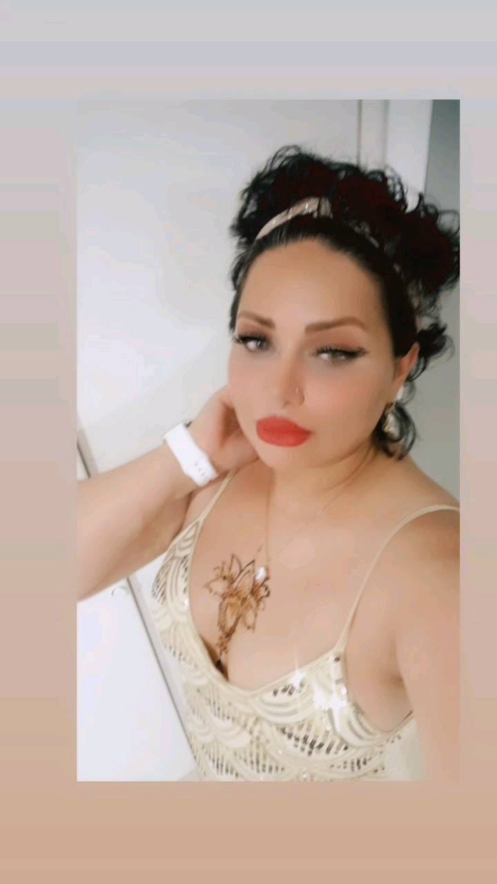 Post 4 by Homa Queen on Instagram (video)