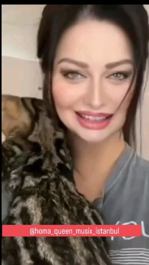 Post 10 by Homa Queen on Instagram (video)