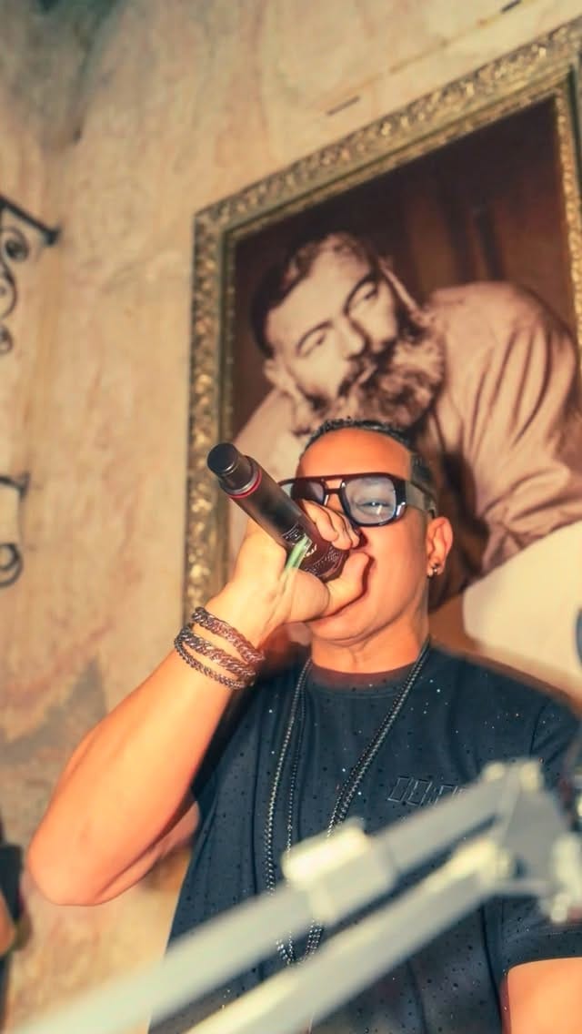 Post 6 by Dj polin on Instagram (video)