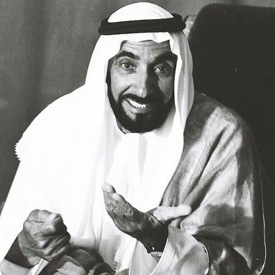 Post 1 by ♪.. ßяσω͠иzч ..♔'🇦🇪 on Instagram (image)
