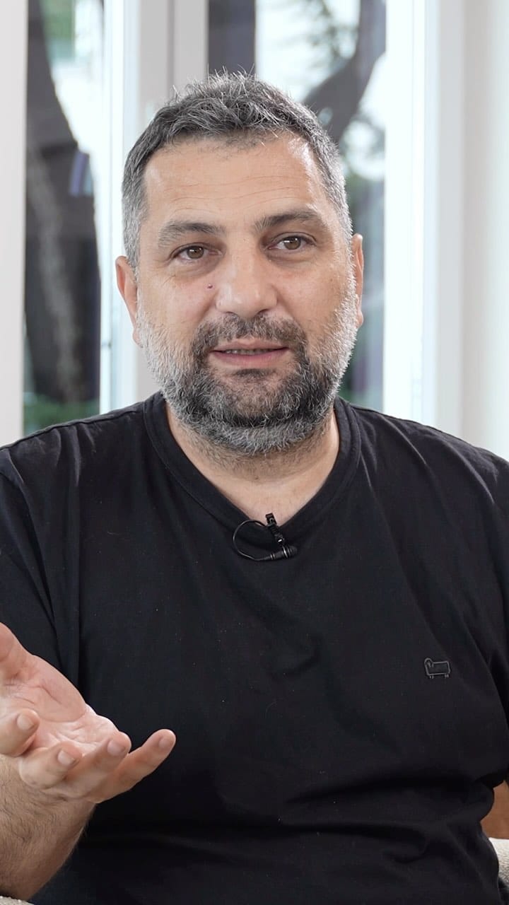 Post 3 by Evren Bingöl on Instagram (video)