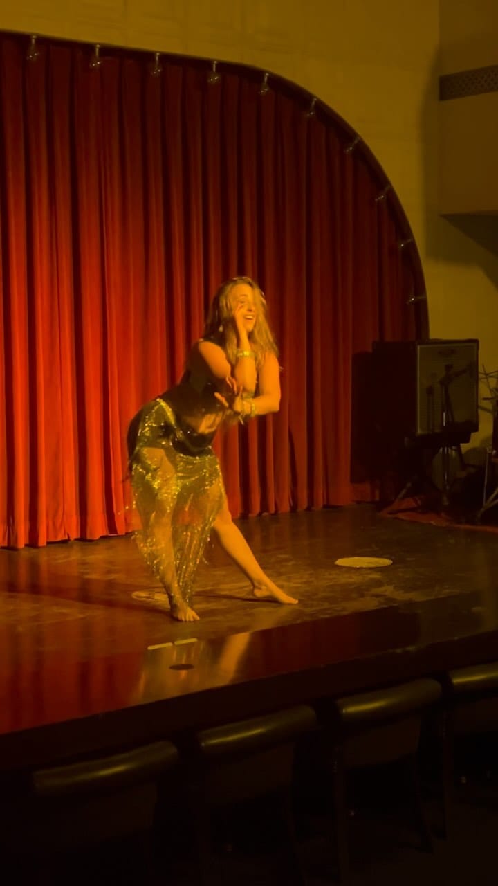 Post 10 by dancer, teacher y choreographer on Instagram (video)