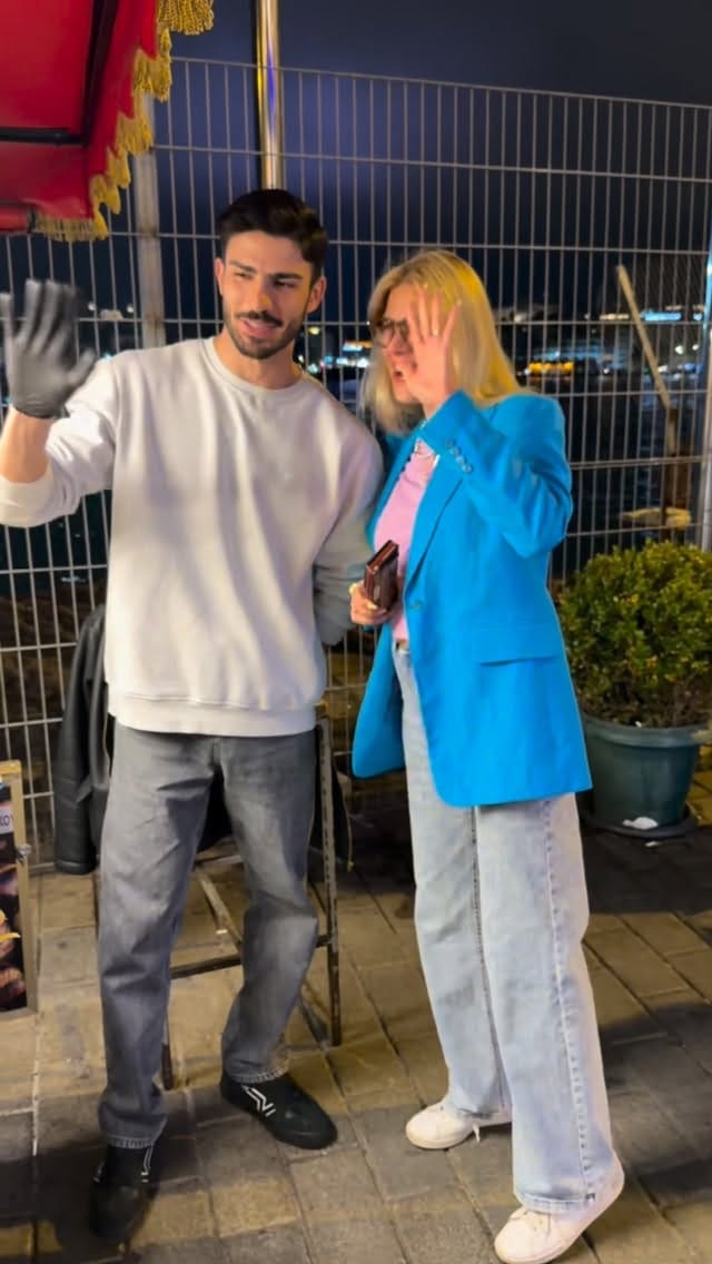 Post 6 by ANNA SOROKO on Instagram (video)