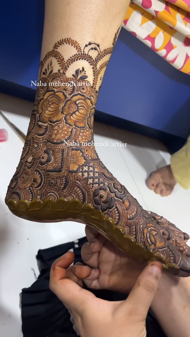Post 10 by Naba Danish Sarvar | Mehendi Artist ☘️ on Instagram (video)