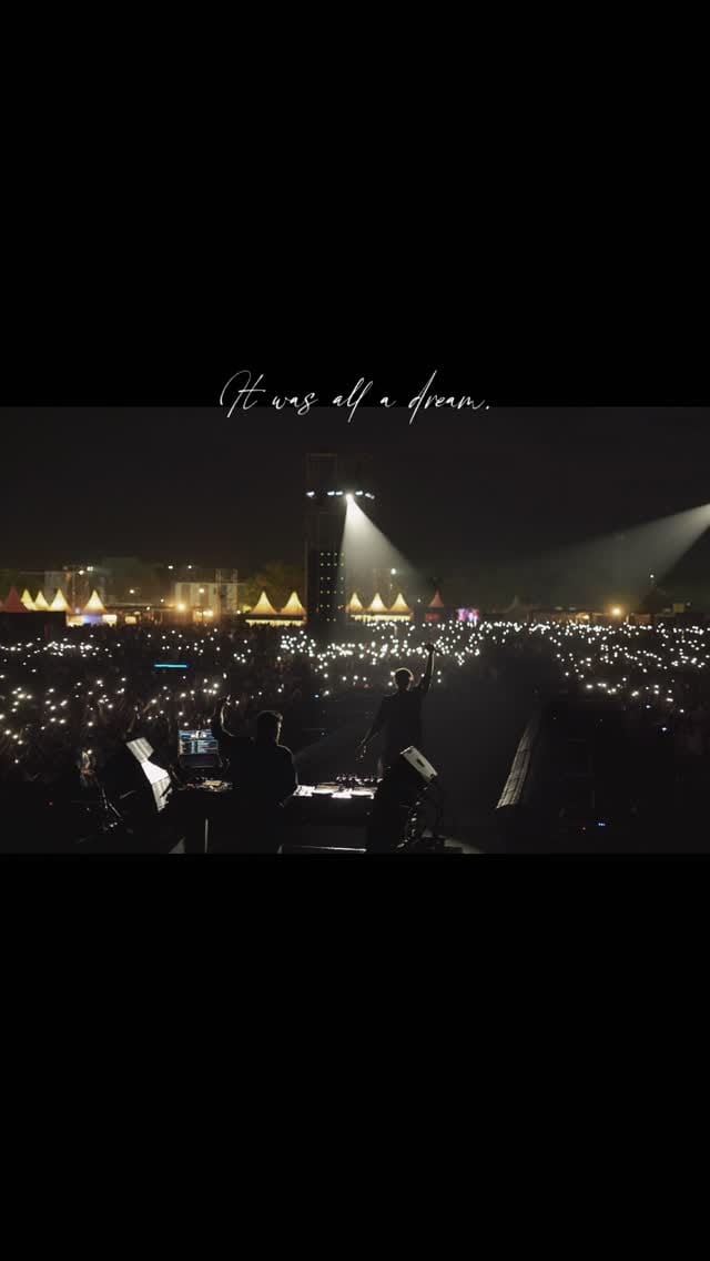 Post 5 by Nitesh Lakhiani (DJNITESH) on Instagram (video)