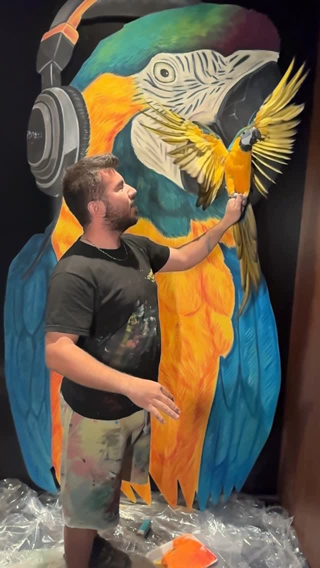 Post 3 by Graffiti DUBAİ Adnan Çobanoğlu on Instagram (video)