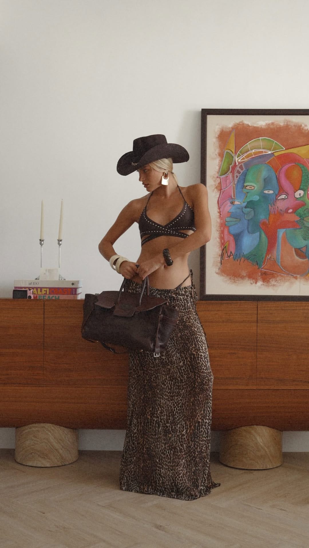 Post 2 by Elina Perstincik on Instagram (video)