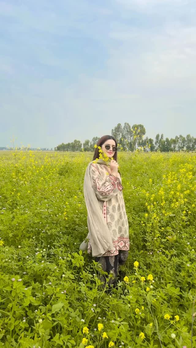 Post 5 by Aiza Haroon on Instagram (video)