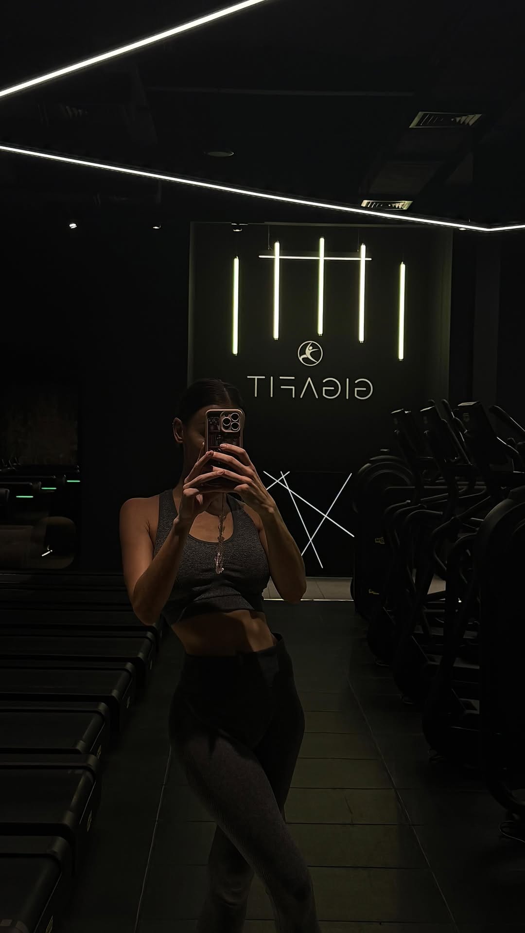 Post 10 by Shadya Chagna on Instagram (video)