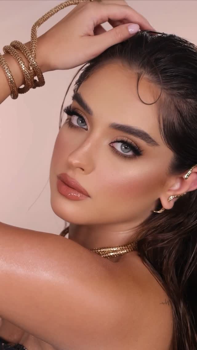 Post 7 by SAMEERA MAKEUP ARTIST 🇦🇪 on Instagram (video)