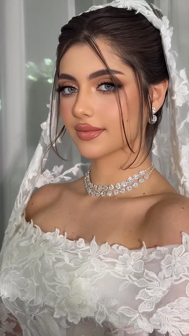 Post 5 by SAMEERA MAKEUP ARTIST 🇦🇪 on Instagram (video)