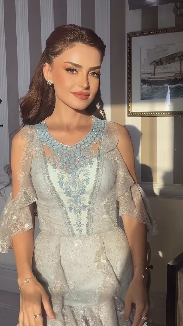 Post 2 by SAMEERA MAKEUP ARTIST 🇦🇪 on Instagram (video)