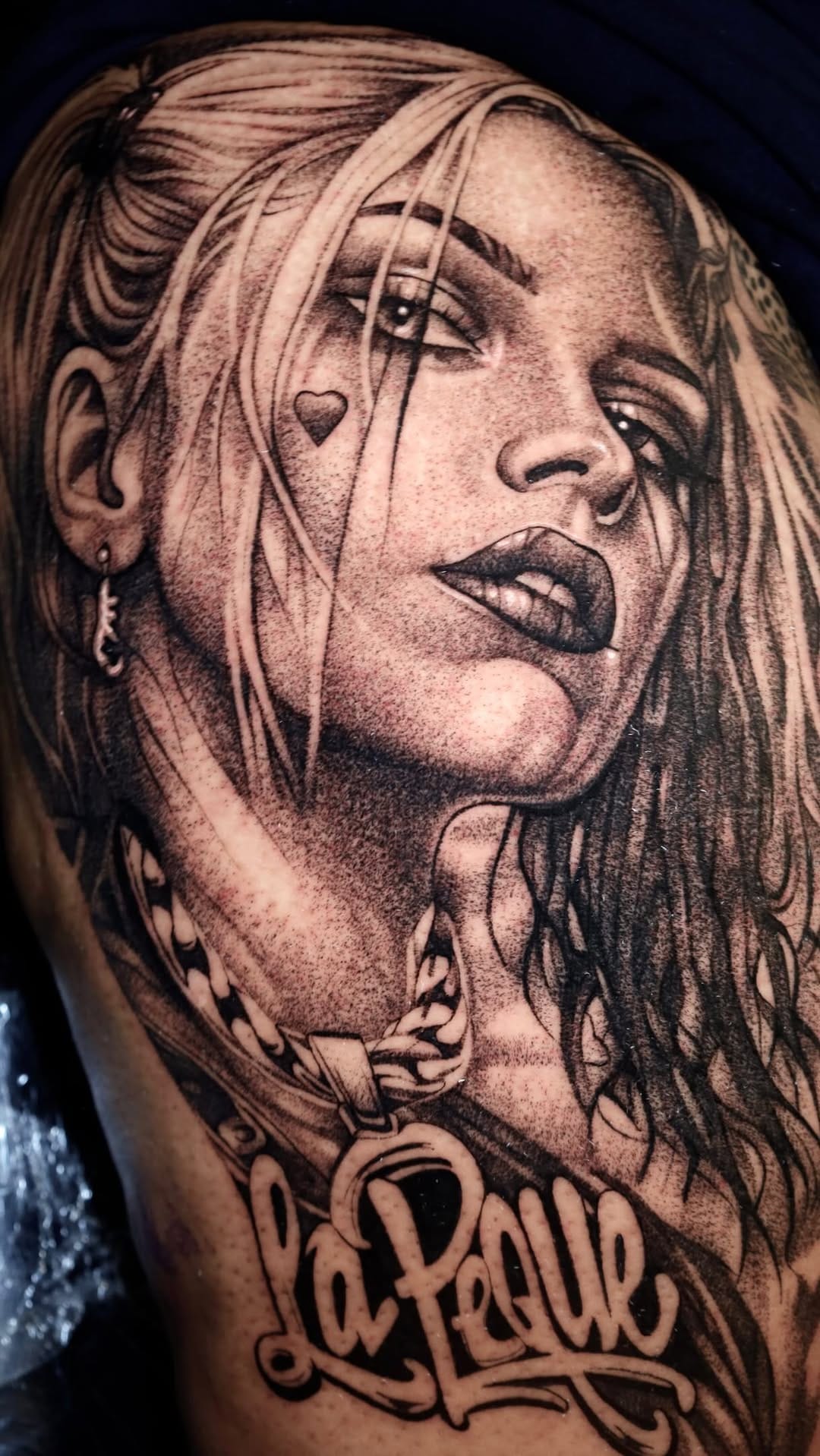 Post 5 by Maria Ramos - Tattoo Artist on Instagram (video)