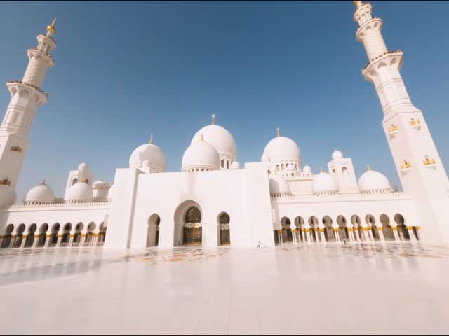 Post 1 by Love Paras on Instagram (video)