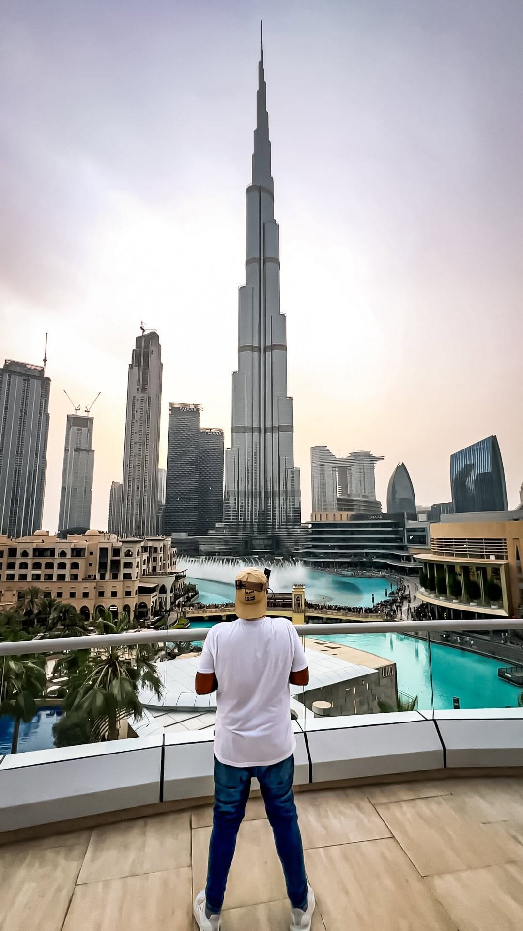 Post 6 by Love Paras on Instagram (video)