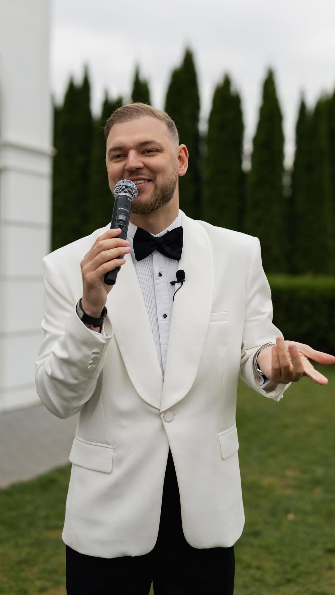Post 3 by Ведущий | Showman Ян Нейман on Instagram (video)