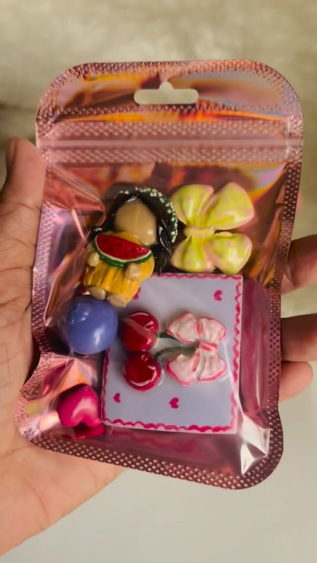 Post 2 by The Crea Inn | Polymer clay artist based in UAE 🇦🇪 on Instagram (video)
