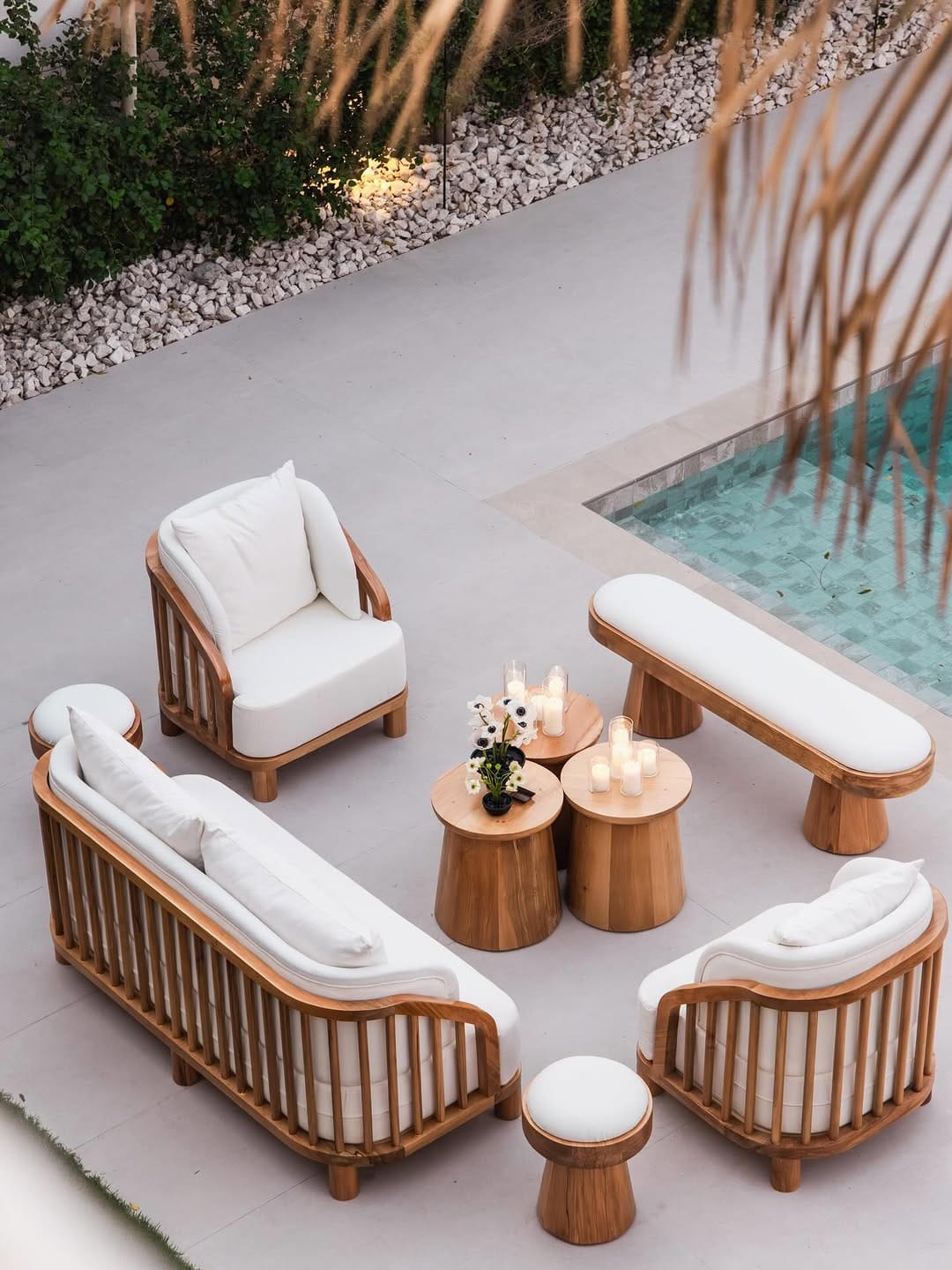 Post 8 by Event Rentals & Decor on Instagram (image)