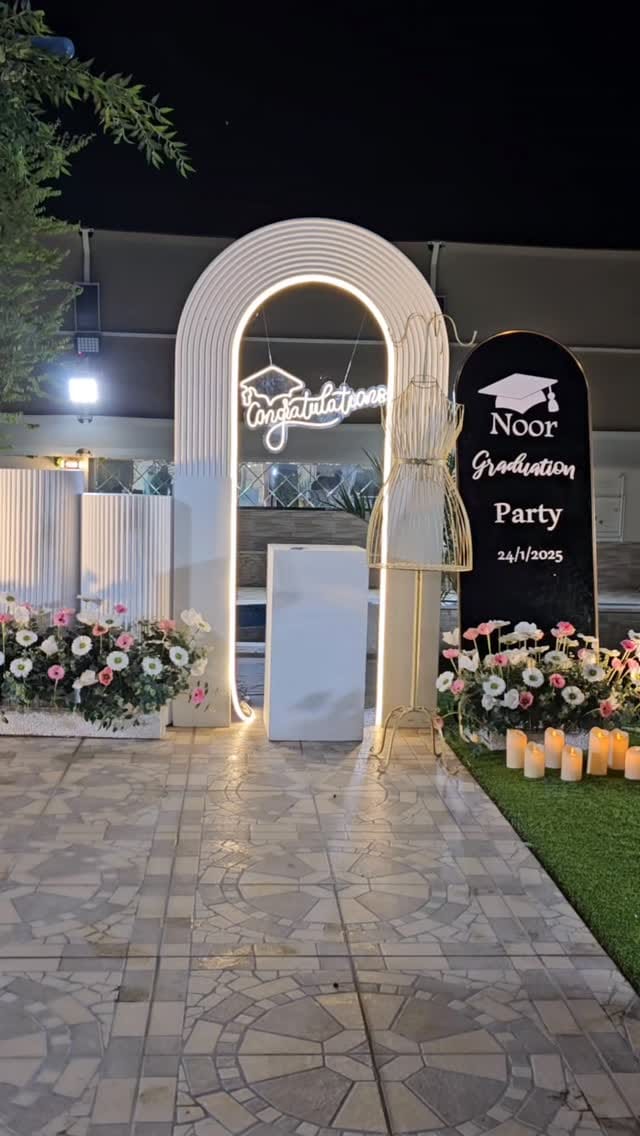 Post 5 by Shooq Events and Flowers on Instagram (video)
