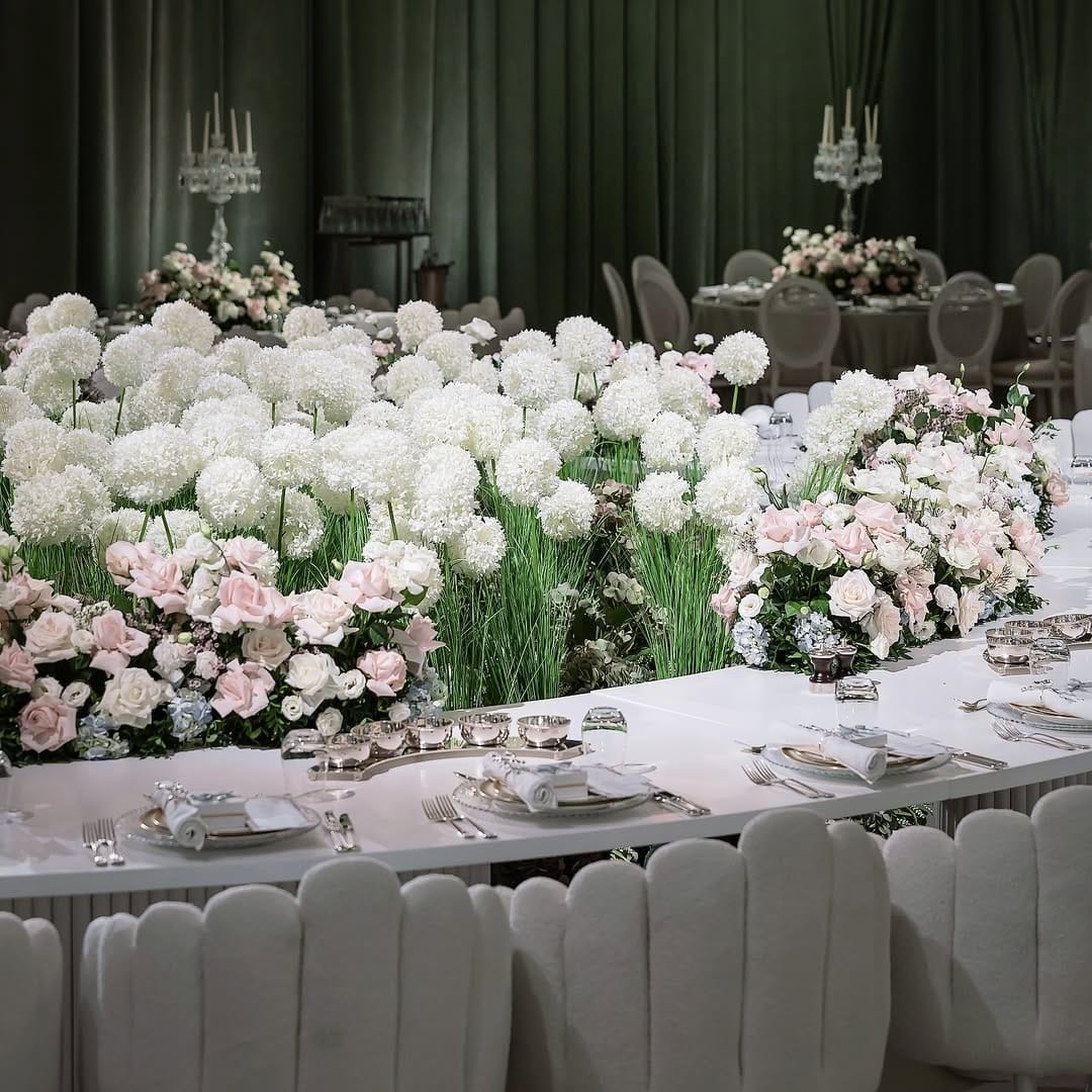 Post 6 by Bianca Events on Instagram (carousel)