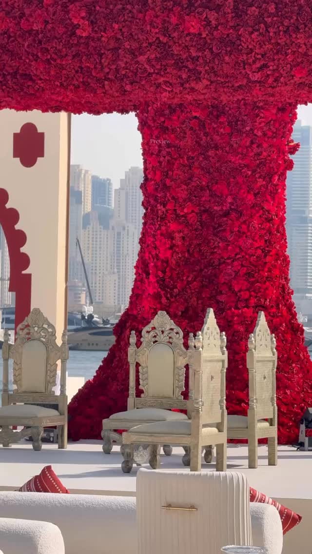 Post 3 by Kaleerein By Kanika kumria on Instagram (video)