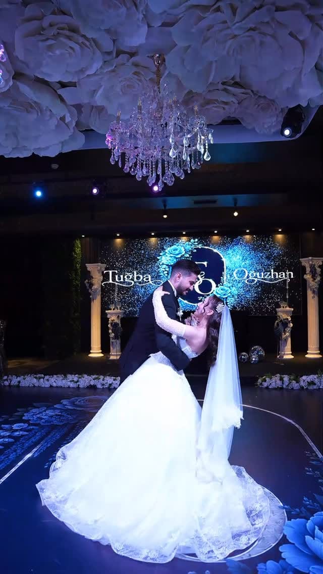 Post 3 by Sadabad Gold & Event Hall on Instagram (video)