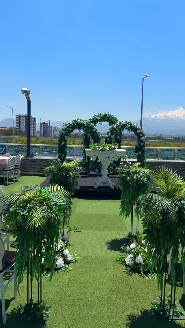Post 1 by Sadabad Gold & Event Hall on Instagram (video)