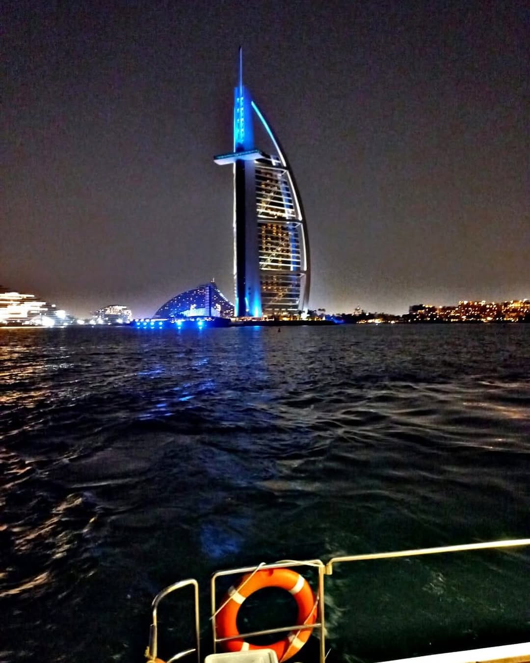 Post 7 by Event Boats on Instagram (image)