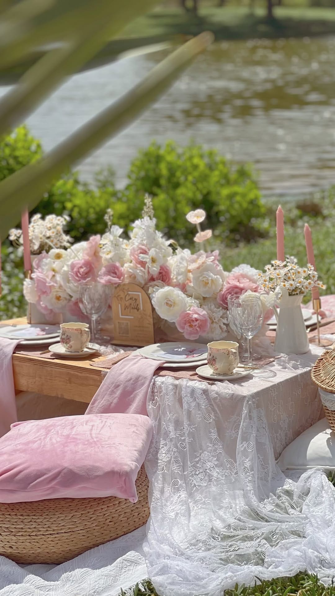 Post 8 by COZY MOODS | Signature Picnic Experiences Dubai on Instagram (video)