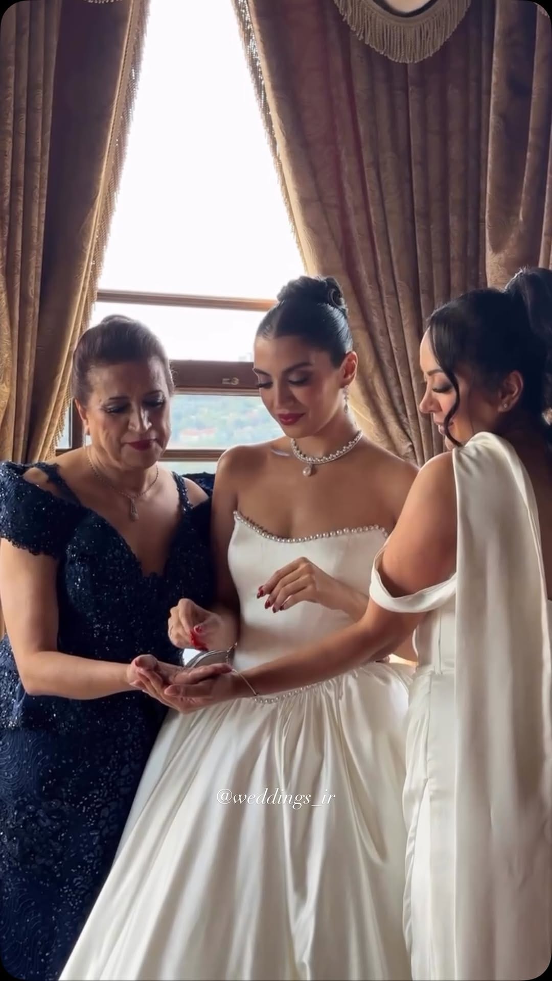 Post 1 by Wedding planner on Instagram (video)