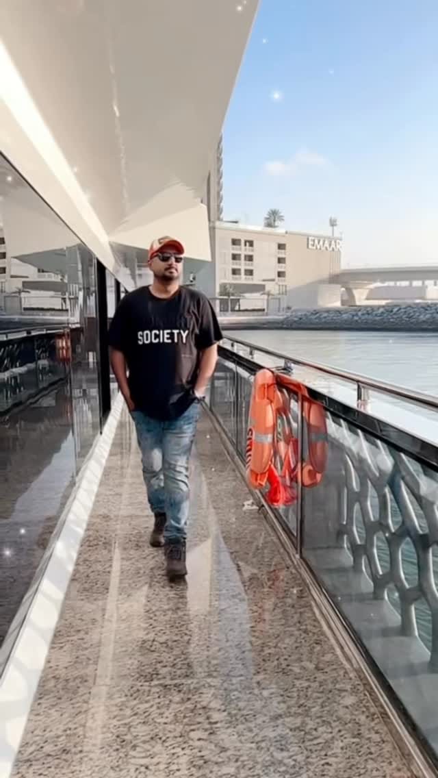Post 5 by Farooq Khan Frk on Instagram (video)