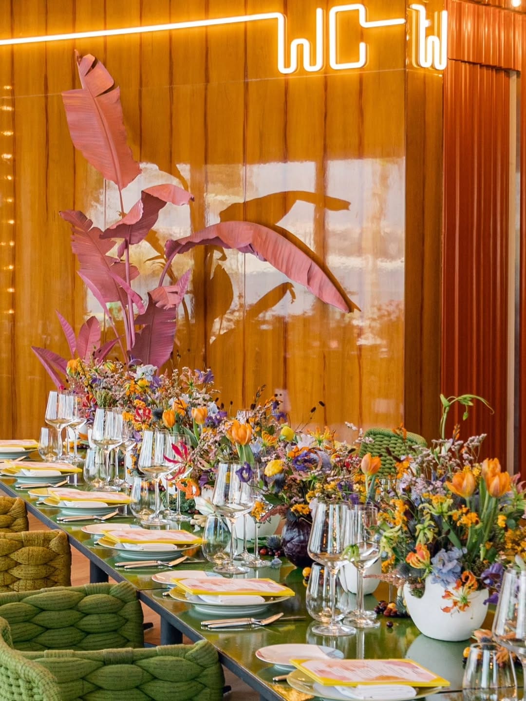 Post 3 by Carousel Events on Instagram (carousel)